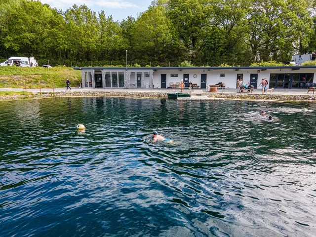 Pitches by the Lake at Andark in Hampshire