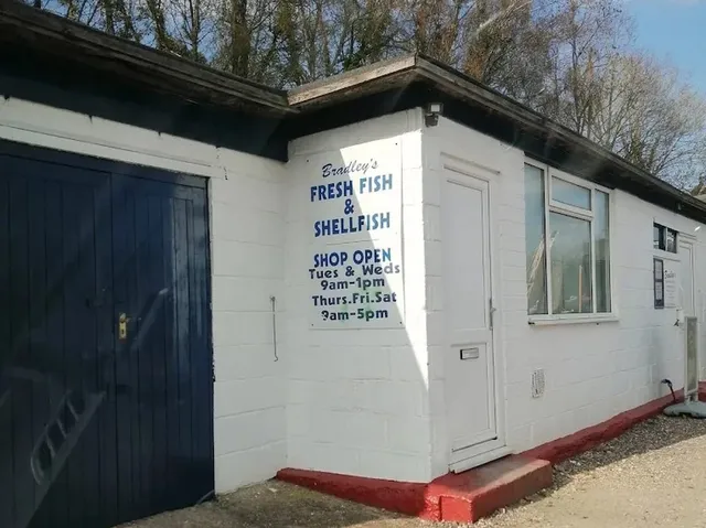 Bradleys Fish: Independent Fishmongers in Bursledon