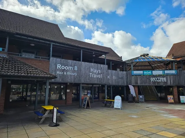 Room 8 Hair and Beauty, Park Gate