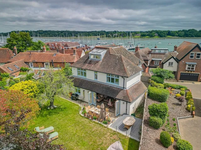 Spacious Family Home with River Views